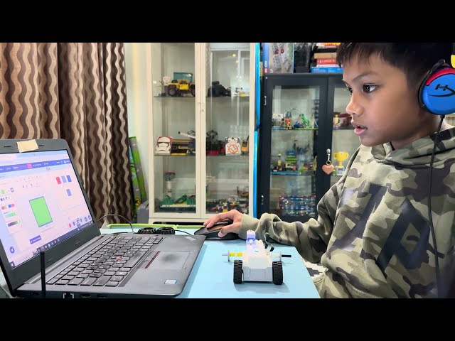 1st time programming lego with scratch. 2024