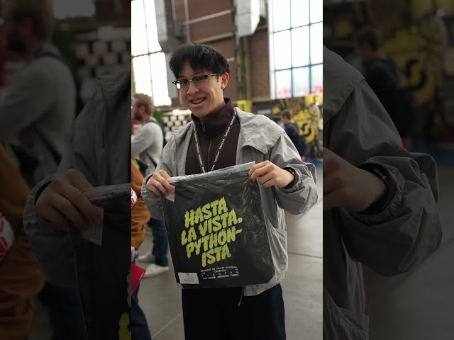 POV: You found the PyCharm booth at PyData Amsterdam