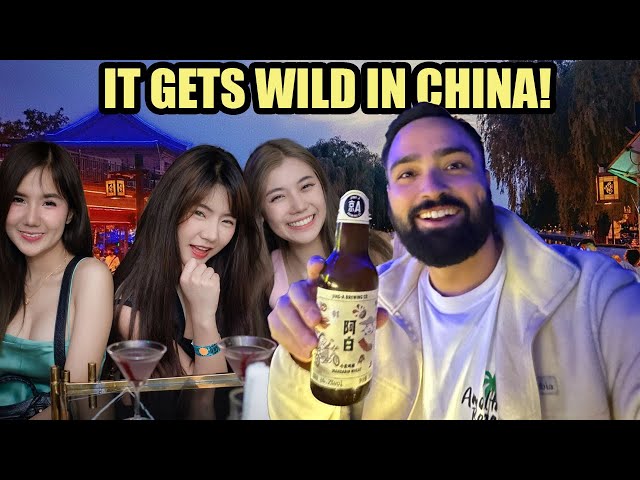 CRAZY Nightlife in Beijing, China 🇨🇳 (Houhai Lake)