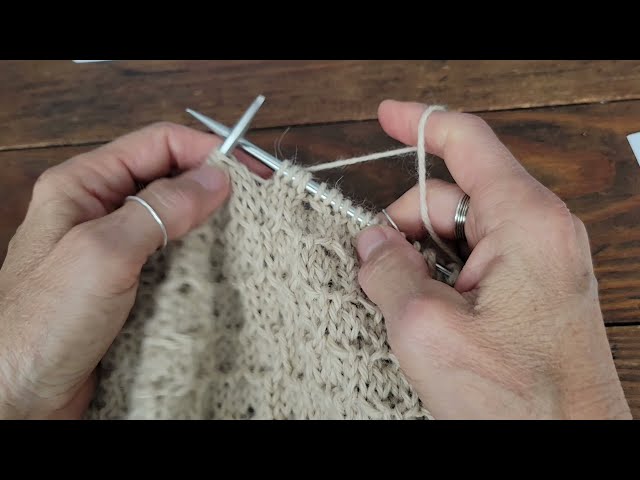 1-over-1 (1/1) cables without cable needle - left twist, right twist, mock cables, twisty method