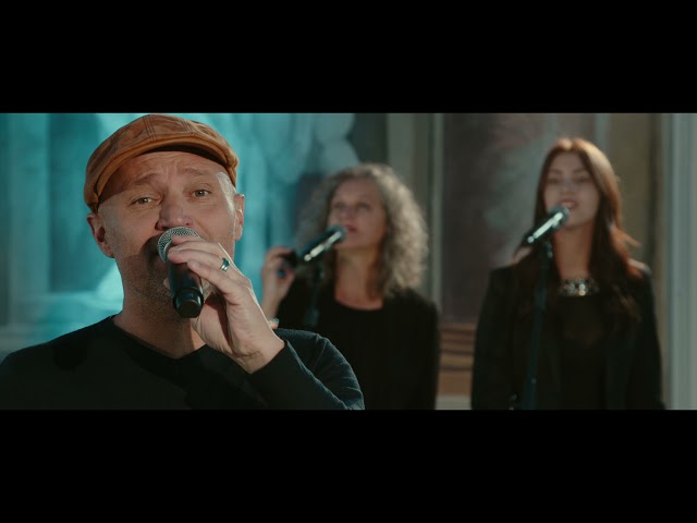 ZANGERLE - HAND IN HAND