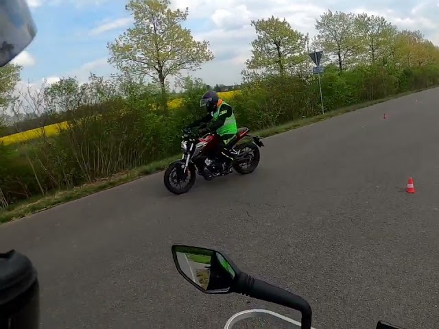 B196 License - Basic Motorcycle Riding Exercises 1A Driving School Schkeuditz