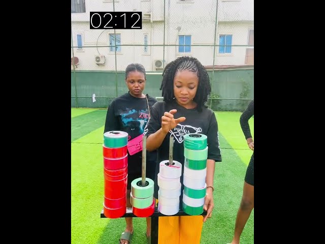 Group color puzzle game challenge between 4 boys and 4 girls