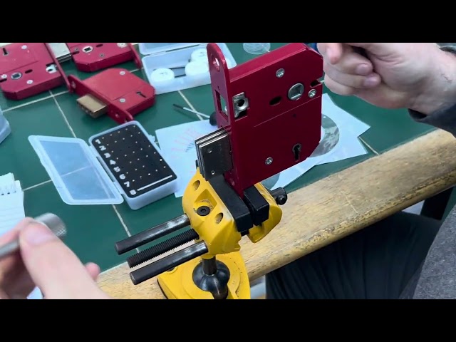 New lever decoder era fortress/union strongbolt