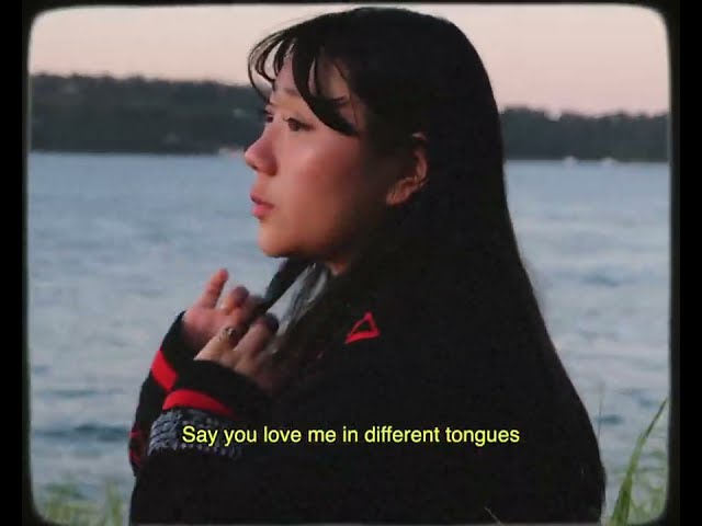 tiffi - different tongues (official visualiser)