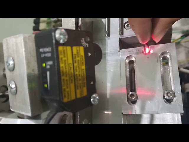 Keyence LV-H32 for classifying shaft