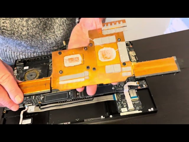 Razer Blade 15 2022 RZ09 complete teardown. Replace, upgrade: RAM, SSD and more. DIY test and repair