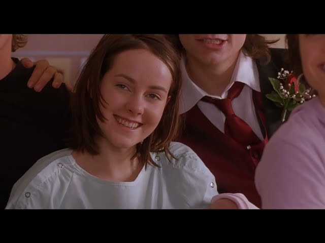 Saved (2004): Mary goes into labor at Prom