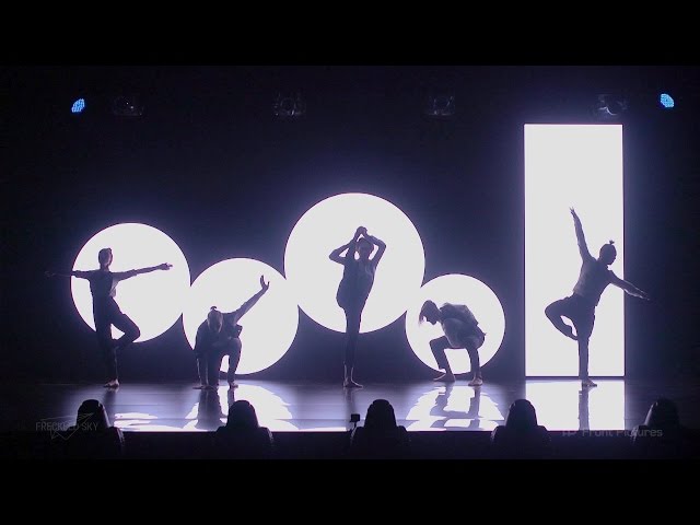 "Space Geometry" | Interactive Dance Performance for BMW
