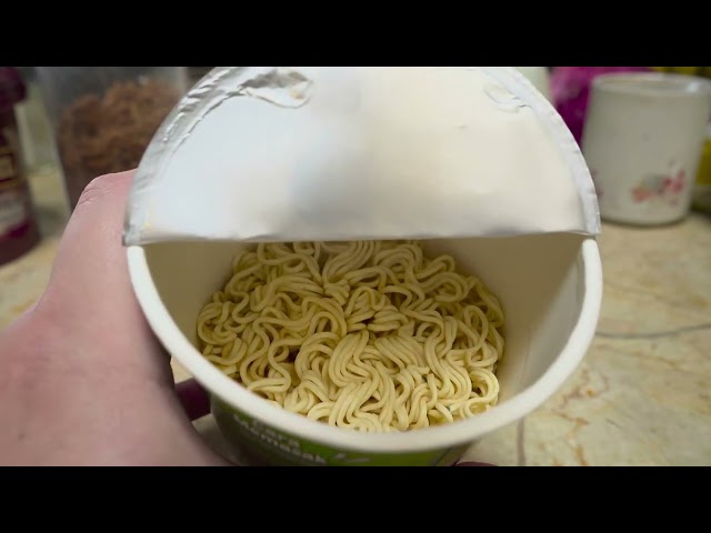 Making The PERFECT Bowl of Mie Sedaap Soto ✨