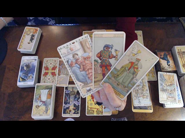 Aries Love Tarot❤️How Do They Feel?🤔They Want You...But They're Scared!🔥👀