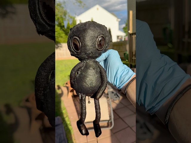 Let’s re-dye my alien jellycat  👽🛸🖤  #jellycat #alien #space #customized #diy
