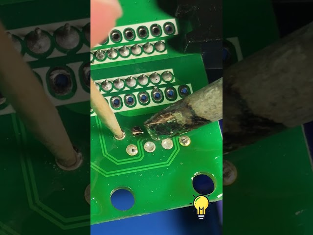 Soldering hacks Soldering 8 contacts at once with a soldering iron and how to use Desoldering a wire