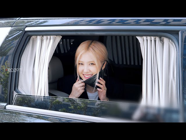 210807 BLACKPINK ROSÉ 로제 Dear Earth 퇴근 직캠 (Eng Sub)