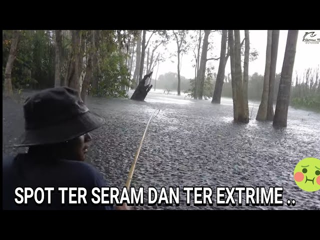 NEVER WASH YOUR HANDS OR DIVE IN WHILE FISHING HERE..😰😰 ..