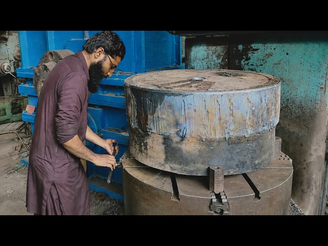 This Heavy Steel Block Will Become a Giant Gear #tools