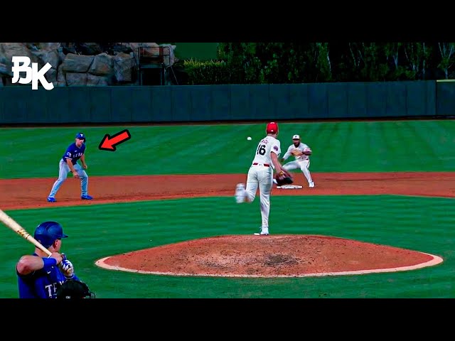 MLB - Greatest Pickoff Moves