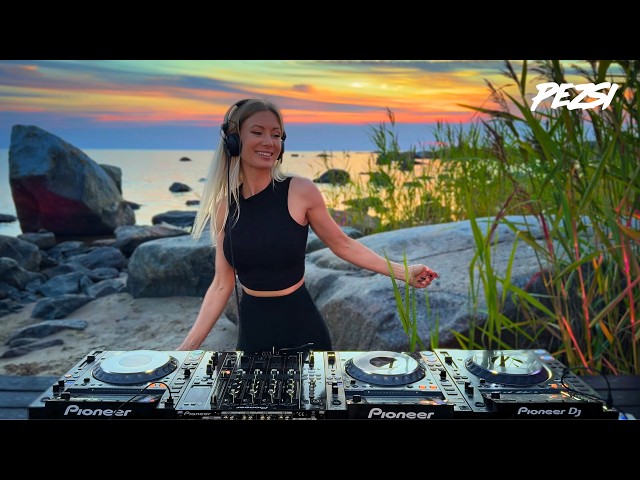 PEZSI [DJ-SET 2026] x THE SUNSET - Techno bailable para conducir