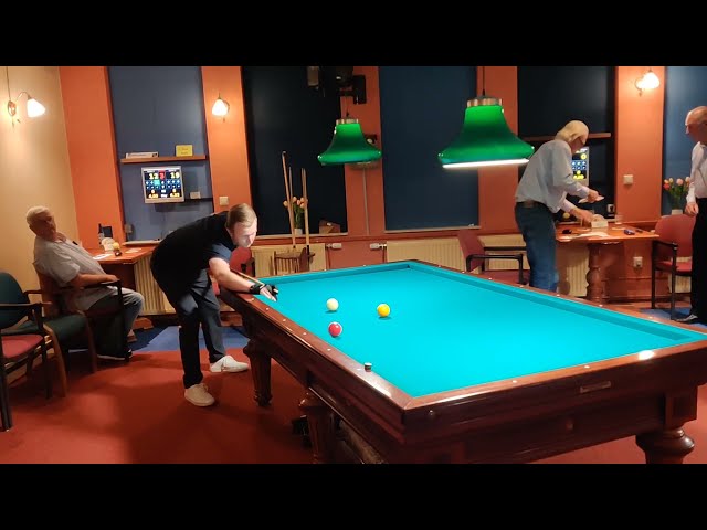 Team biljarten Obis by Toon 2 vs BVC wedstrijd 2 - Martijn (96) tegen Kees (96)