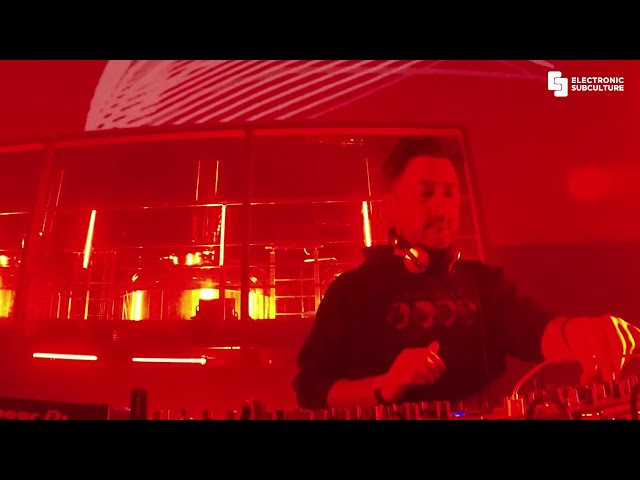 The Hacker | Live DJ Set at MIDIMINUIT | Electronic Subculture