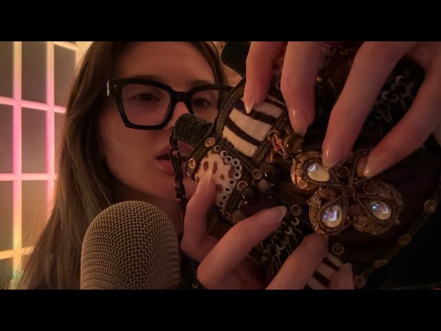 ASMR FAST AND AGGRESSIVE TAPPING + SCRATCHING
