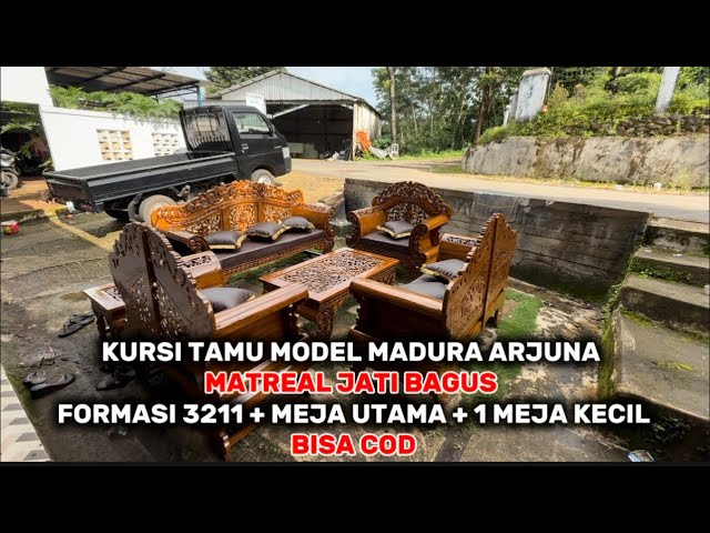 Madura Arjuna guest chairs formation 3211 + main table and 1 small table