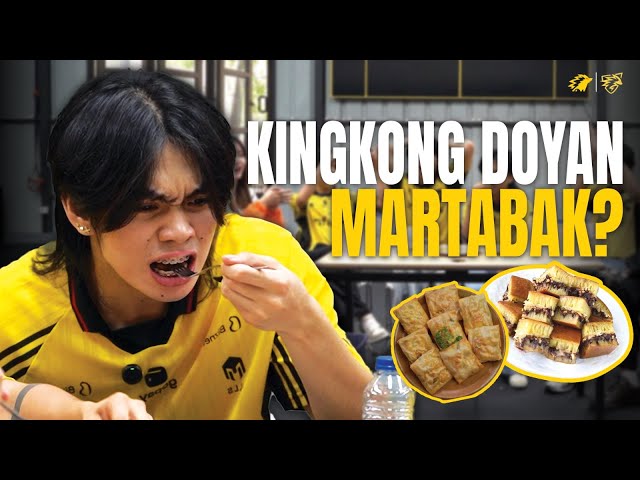 [ENG SUB] KINGKONG LAPER NGABISIN MARTABAK - CICIP MAKANAN INDONESIA PART 2!