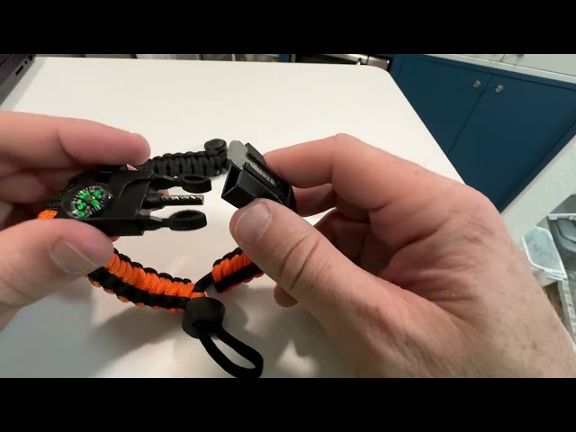 Overview aZengear Paracord Survival Bracelet