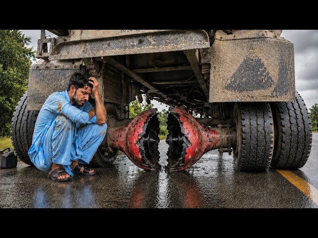 Dangerous Truck Breakdown | Rear Differential Completely Burst