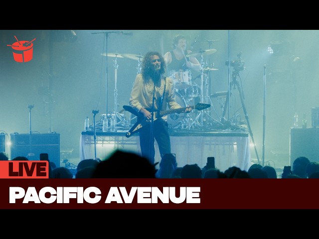 Pacific Avenue cover Djo's 'End Of Beginning' (live at The Enmore Theatre 2026)