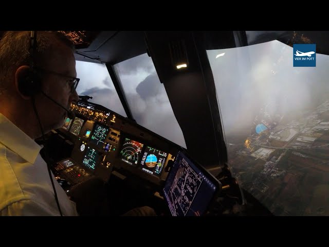 A320 Flight Simulator - Flying to Vienna in our home cockpit