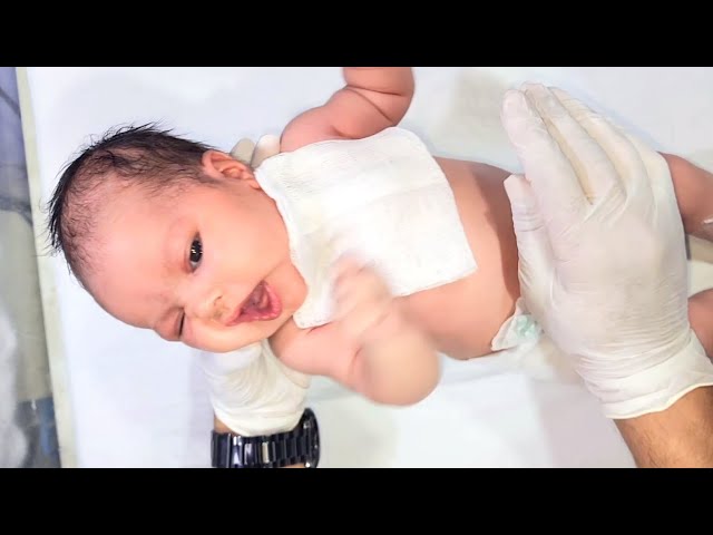 How to Safely Feed an Extremely Hungry Baby | Expert Nurse Tips.