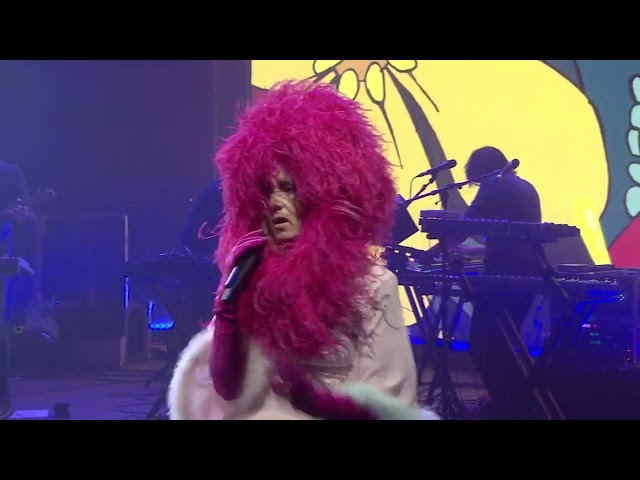 Róisín Murphy - 'Overpowered' (Official)