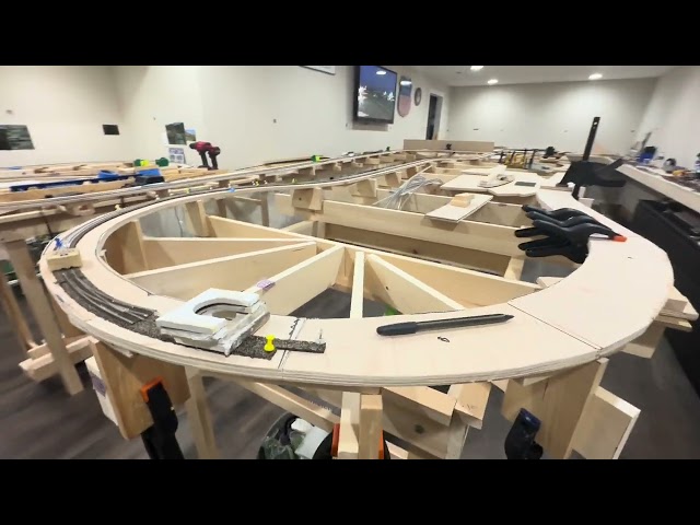 Layout Update 5 - Sub-roadbed, Roadbed and Track Installation