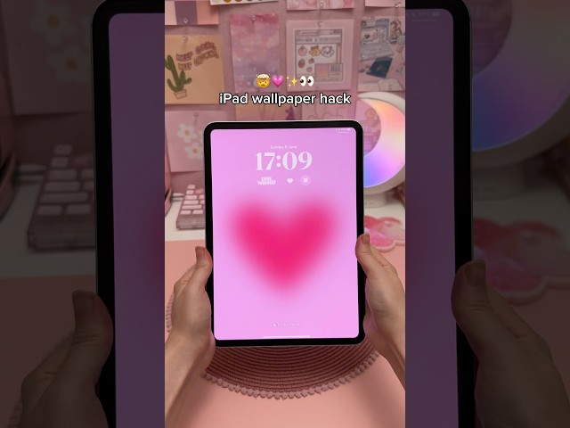 iPad wallpaper hack 🤯💕 aesthetic homescreen | iPad tips | lockscreen tutorial