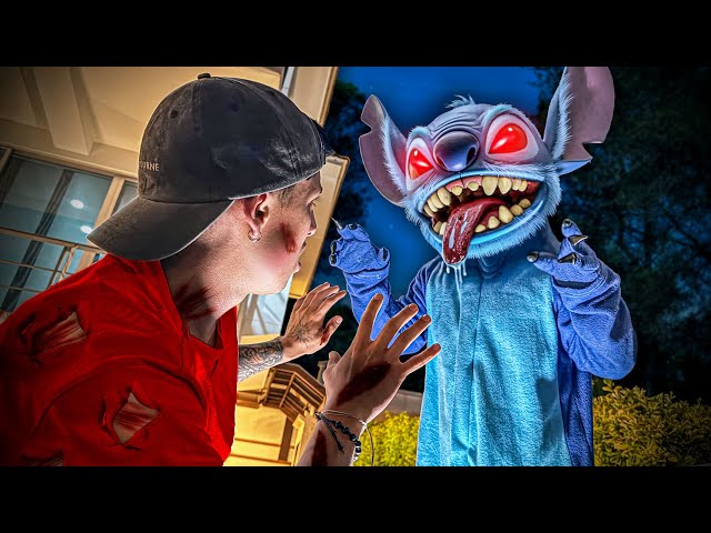 ¡STITCH.exe APARECE DETRÁS de MI CASA! * ME ATACA