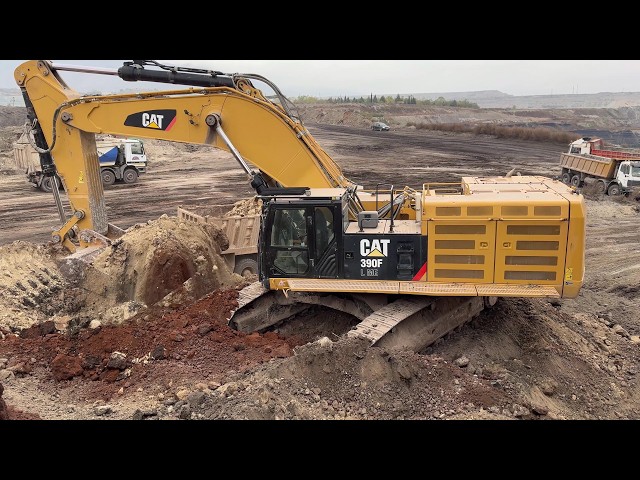 Caterpillar 390F Excavator Working High Above a Massive Coal Mine - Sotiriadis/Labrianidis Mining 4k