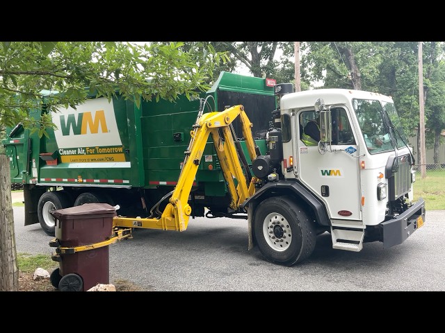 Waste Management - Peterbilt 520 CNrG Heil Python ASL Garbage Truck on Cool Carts - 110144