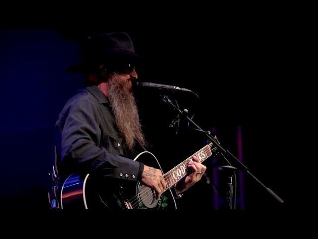 Cody Jinks - "Loud and Heavy" (Live in Arlington, TX)
