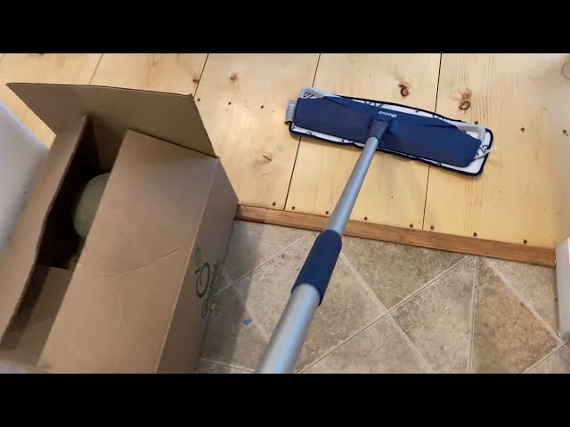 Bona Premium Microfiber Floor Mop for Dry and Wet Floor Cleaning Review