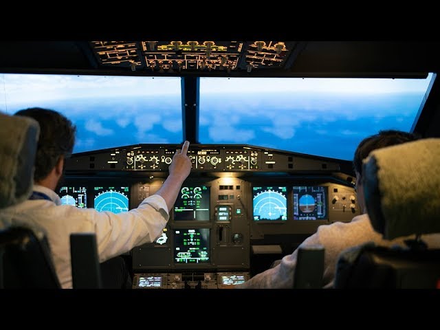 Así es la formación de los pilotos en España