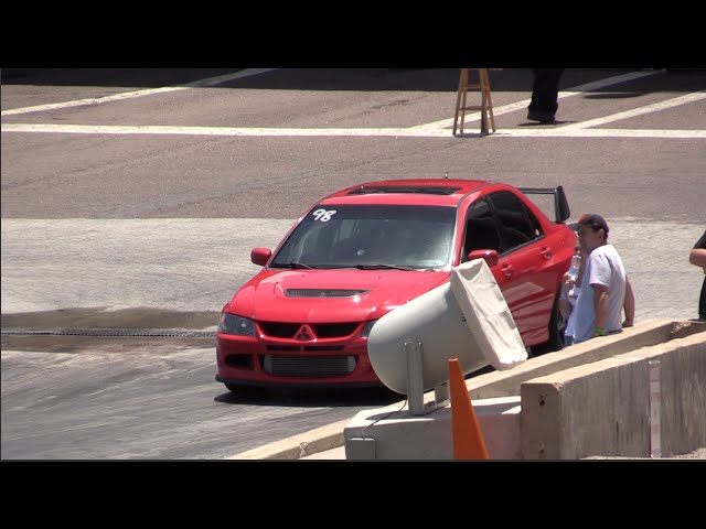 Mitsubishi EVO 8 vs Subaru WRX