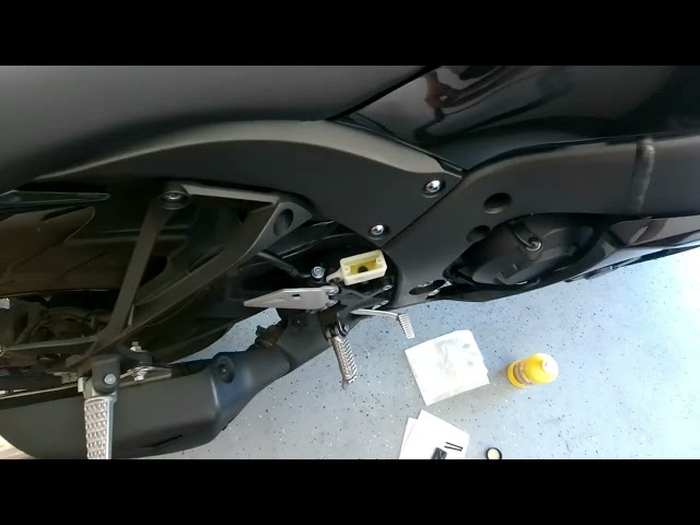 Kawasaki ZX10R Error Code Solution + Rear Brake Bleed | Raw and Uncut