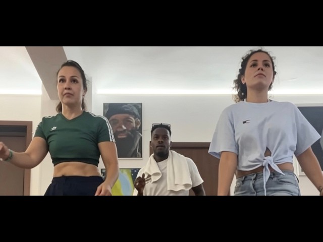 Salvina & Vanessa | Kuduro | Live Dance Lesson with Dr Kizomba in Sicily!