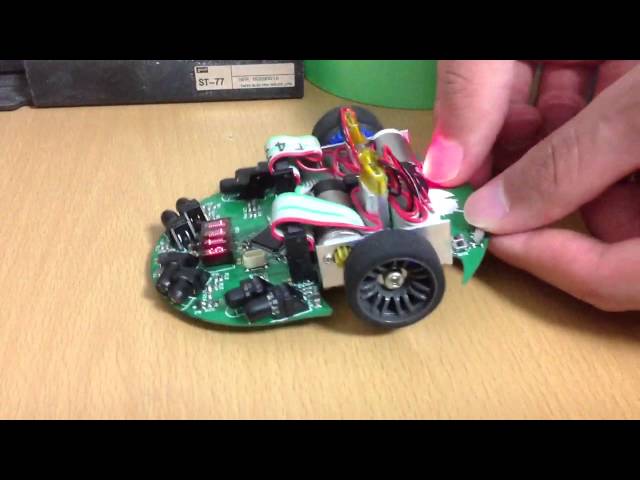 Micromouse "Kabutogani Yarou" - Stabilization and Rotation per 45deg