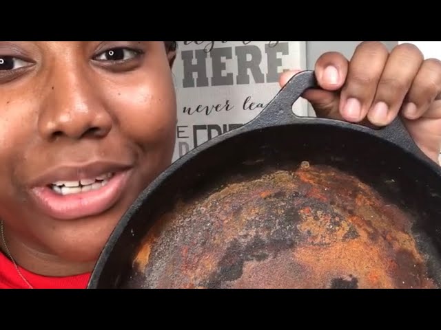 HOW TO CLEAN/RESTORE/SEASON A CAST IRON SKILLET: THE EASY WAY!
