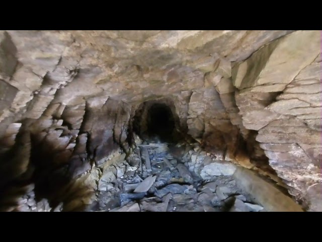 The Mines of Virginia Canyon Road in 180 3D