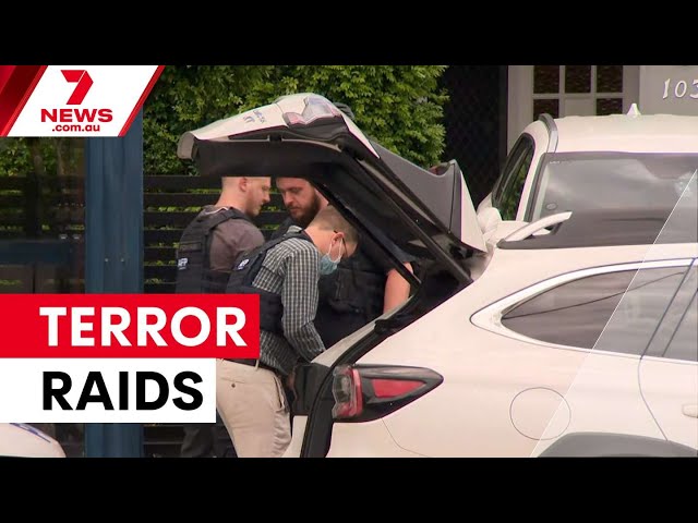 Police raid multiple homes after Bondi terror attack | 7NEWS