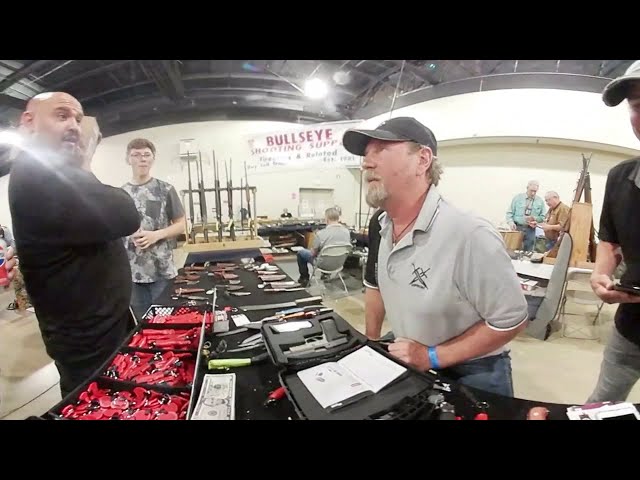 VR Video "I sharpen knives for FREE"