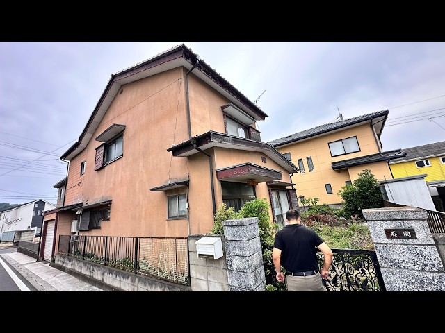 Exploring an abandoned house in Japan